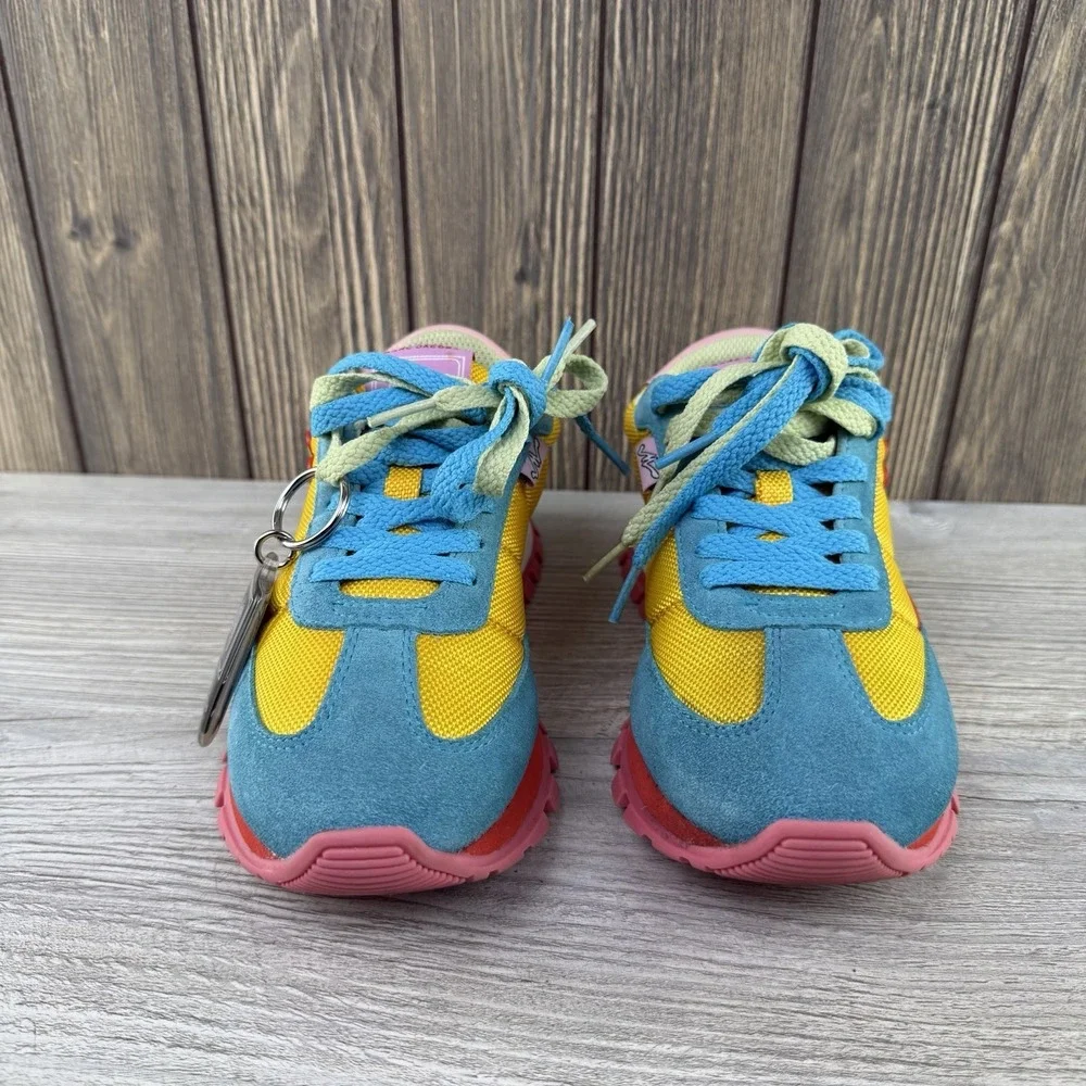 Marc Jacobs product pair